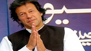 सत्ता हाथ से जाती देख डरे पाकिस्तान के प्रधानमंत्री? खौफजदा इमरान ने लिया ये बड़ा फैसला