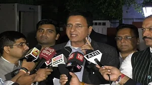 विकास की रफ्तार गिरने पर कांग्रेस ने कहा- बीजेपी के लिए जीडीपी-  गोडसे डिवाइसिव पॉलिटिक्स, जो चरम पर है