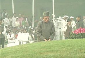 बड़ी खबर LIVE: लता मंगेशकर की हालत स्थिर और स्वास्थ्य में हो रहा सुधार, परिवार की अपील- अफवाहों पर ना दें ध्यान