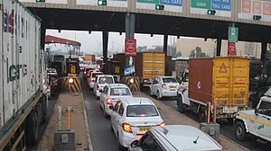 वाहन चालकों को राहत, बिना फास्टैग अब 15 दिसंबर तक नहीं देना होगा दोगुना टोल, पहले एक दिसंबर से लागू होनी थी योजना