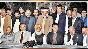 दुनिया की 5 बड़ी खबरें: कश्मीर में ‘इजरायली मॉडल’ लागू करने की बात से तिलमिलाए इमरान, पाकिस्तान में फिर से चुनाव की मांग