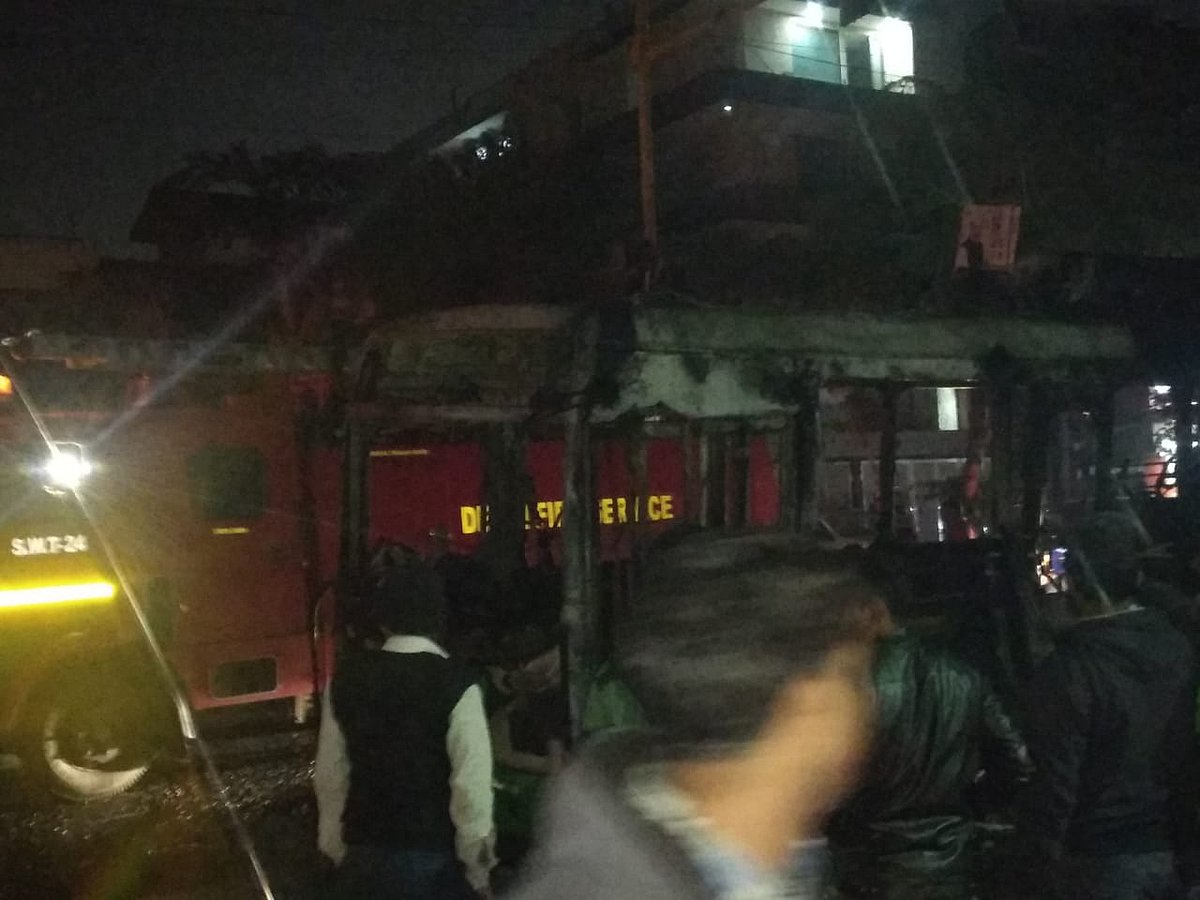 बड़ी खबर LIVE: जामिया और अलीगढ़ के बाद पटना में भी CAA का विरोध, कई गाड़ियां फूंकी गई, पुलिस चौकी आग के हवाले