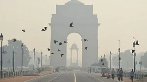 दिल्ली-NCR में कड़ाके की ठंड से परेशान लोगों के लिए अच्छी की खबर, 48 घंटे में शीतलहर से मिल सकती है राहत