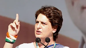 दुष्यंत की पुण्यतिथि पर प्रियंका बोलीं- सिर्फ हंगामा खड़ा करना मेरा मकसद नहीं, कोशिश है कि ये सूरत बदलनी चाहिए