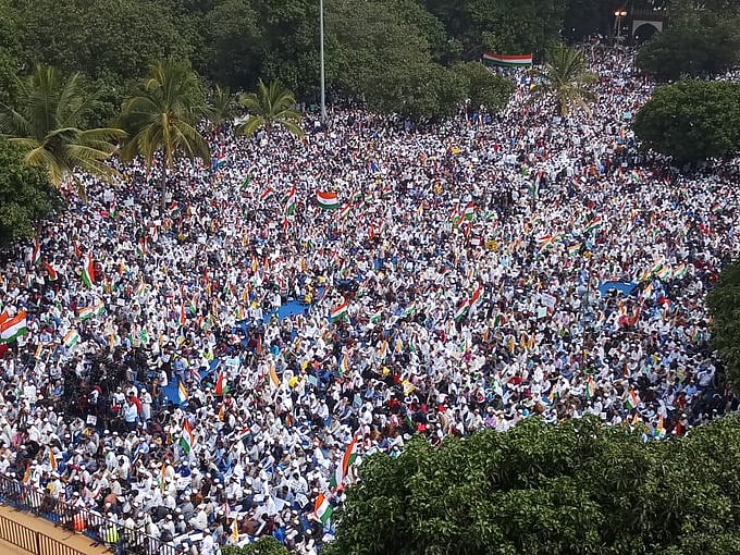 CAA-NRC के खिलाफ बेंगलुरु-चेन्नई में प्रदर्शन, हजारों की तादाद में सड़क पर उतरे लोग, देखें तस्वीरें और वीडियो