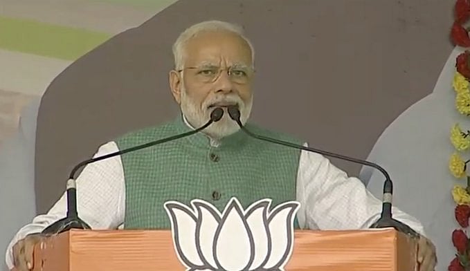 CAB: असम हिंसा पर पीएम मोदी का बेतुका बयान, कहा- कपड़े देख कर पता चल जाता है कौन हैं आग लगाने वाले लोग
