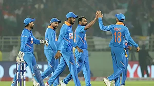 खेल की 5 खबरें: विंडीज ने भारत के सामने रखा 316 रनों का लक्ष्य और राफेल नडाल ने जीती वर्ल्ड टेनिस चैंपियनशिप