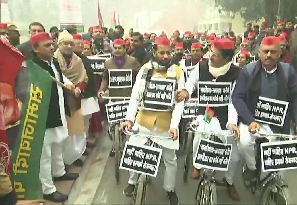 नवजीवन बुलेटिन: CAA-NRC के विरोध में सपा की साइकिल रैली और दिल्ली-एनसीआर में ठंड से थोड़ी राहत