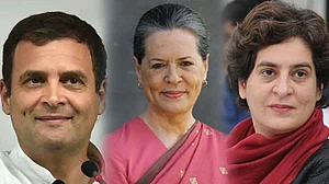 CAA के खिलाफ आज राजघाट पर धरना देगी कांग्रेस, राहुल और प्रियंका गांधी ने युवाओं से की पहुंचने की अपील