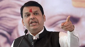 महाराष्ट्र: सत्ता जाते ही BJP नेताओं में छिड़ी जंग, फडणवीस ने अपनी ही पार्टी के नेता को बताया झूठा