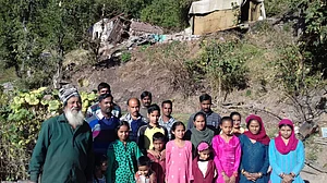 हिमाचल: हाईवे के लिए पहाड़ों की बुनियाद कर दी गई खोखली, कई गांव लगभग तबाह, कई के अस्तित्व पर खतरा