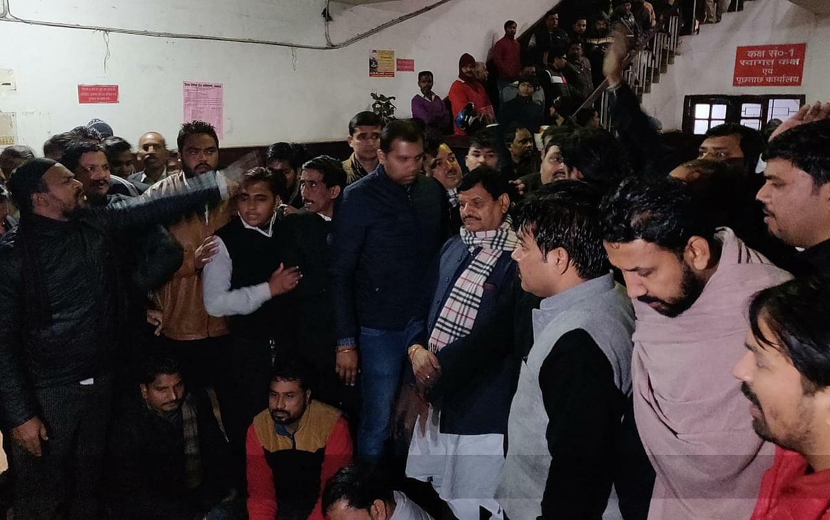 यूपी में जंगलराज! लखनऊ में वकील की बेरहमी से हत्या, प्रियंका गांधी बोलीं- क्या प्रदेश अपराधियों के हाथ में है?