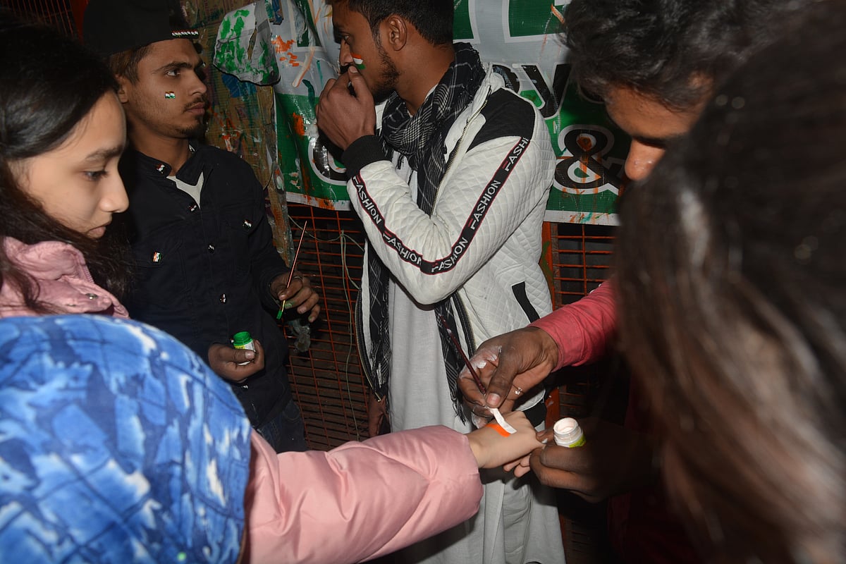 शाहीन बाग में भी हैं कई छोटे-छोटे ‘शाहीन बाग’, हर किसी को अपने तरीके से विरोध प्रदर्शन की ‘आज़ादी’