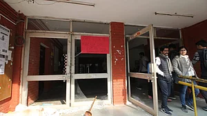 JNU मामले में नया खुलासा, हमले के दौरान कई व्हाट्सएप ग्रुप में सक्रिय थे 8 ABVP सदस्य और यूनिवर्सिटी प्रॉक्टर