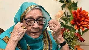 कृष्णा सोबती: फासीवाद, असहिष्णुता, फिरकापरस्ती और असमानता के खिलाफ एक बोल्ड आवाज जिसने सत्ता से कभी समझौता नहीं किया