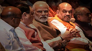 बजट 2020ः सरकार ने ही जब खुद को गहरे आर्थिक संकट में डाला हो, तो फिर उबारने की उम्मीद किस बिना पर की जाए