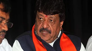 कैलाश विजयवर्गीय की धमकी- इंदौर में लगा दूंगा आग, जानें किस बात पर भड़के बीजेपी महासचिव