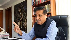 Budget 2025 Live: परमाणु ऊर्जा क्षेत्र में विदेशी निजी कंपनियों को अनुमति देने के कदम का कांग्रेस करेगी विरोध: चव्हाण