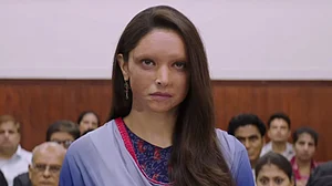 सिनेजीवन: ‘सेक्स एजुकेशन 2’ में समलैंगिकता पर गहराई से होगी बात, ‘छपाक’ के निर्माताओं के खिलाफ अवमानना याचिका