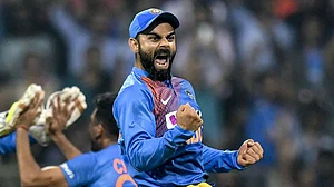 खेल की 5 खबरें: ICC की टेस्ट-वनडे टीम के कप्तान बने कोहली और इंडोनेशिया मास्टर्स के दूसरे दौर में सिंधु, सायना बाहर