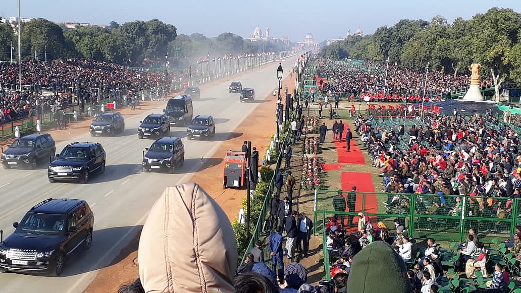 बड़ी खबर LIVE: अर्थव्यवस्था को एक और झटका, लक्ष्य से करीब 2 लाख करोड़ कम रह सकता है टैक्स कलेक्शन
