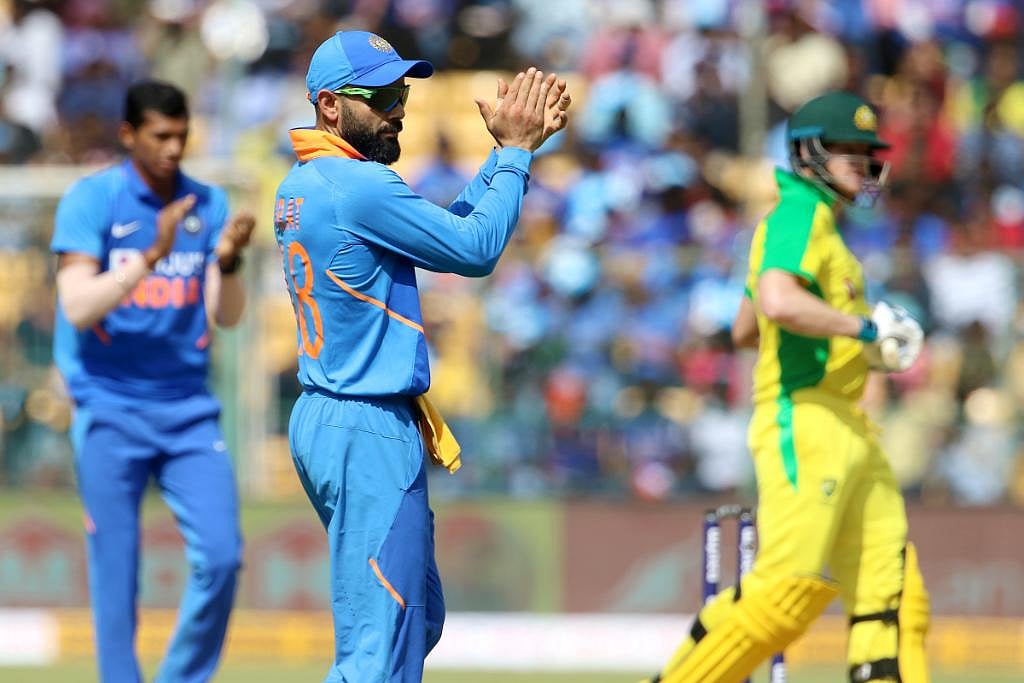 खेल की 5 खबरें: ऑस्ट्रेलिया ने टीम इंडिया को दिया 287 रनों का लक्ष्य और 2021 में भी  धोनी को रिटेन करेगी CSK