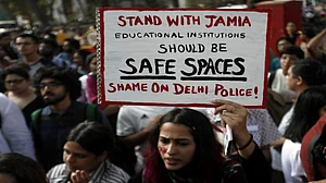 CAA-NRC के विरोध में जामिया और शाहीन बाग ने देश के ध्रुवीकरण के बीजेपी के खेल का भांडा फोड़ दिया
