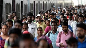 NPR के लिए आधार, डीएल देना जरूरी या नहीं गृह मंत्रालय की सफाई के बाद और बढ़ा कन्फ्यूजन