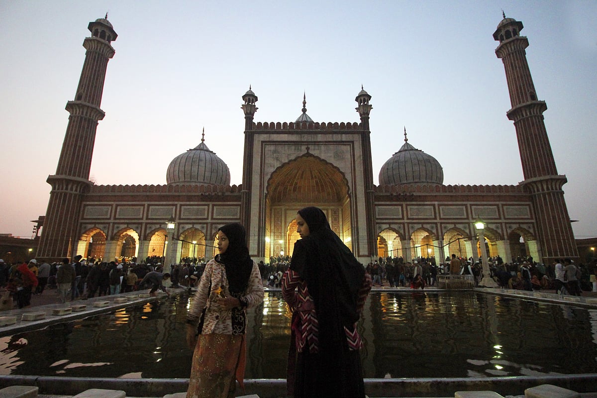 सीएए विरोध के लिए रोजा रखकर जामा मस्जिद में मांगी गई दुआएं, भारी संख्या में महिलाओं ने किया विरोध प्रदर्शन