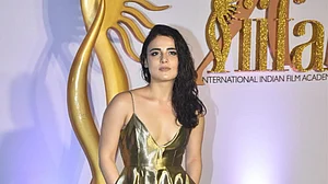 सिनेजीवन: रहमान के लिए निर्माता बनना नया जन्म लेने जैसा और कपड़ों को लेकर राधिका मदान का बिंदास बोल