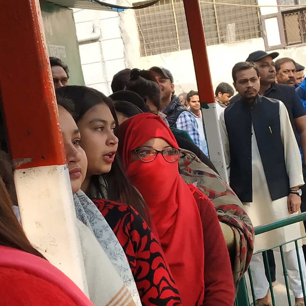 दिल्ली चुनाव LIVE: एक्सिस-माई इंडिया के एग्जिट पोल में ‘आप’ की लहर, 59 से 68 सीट मिलने का अनुमान