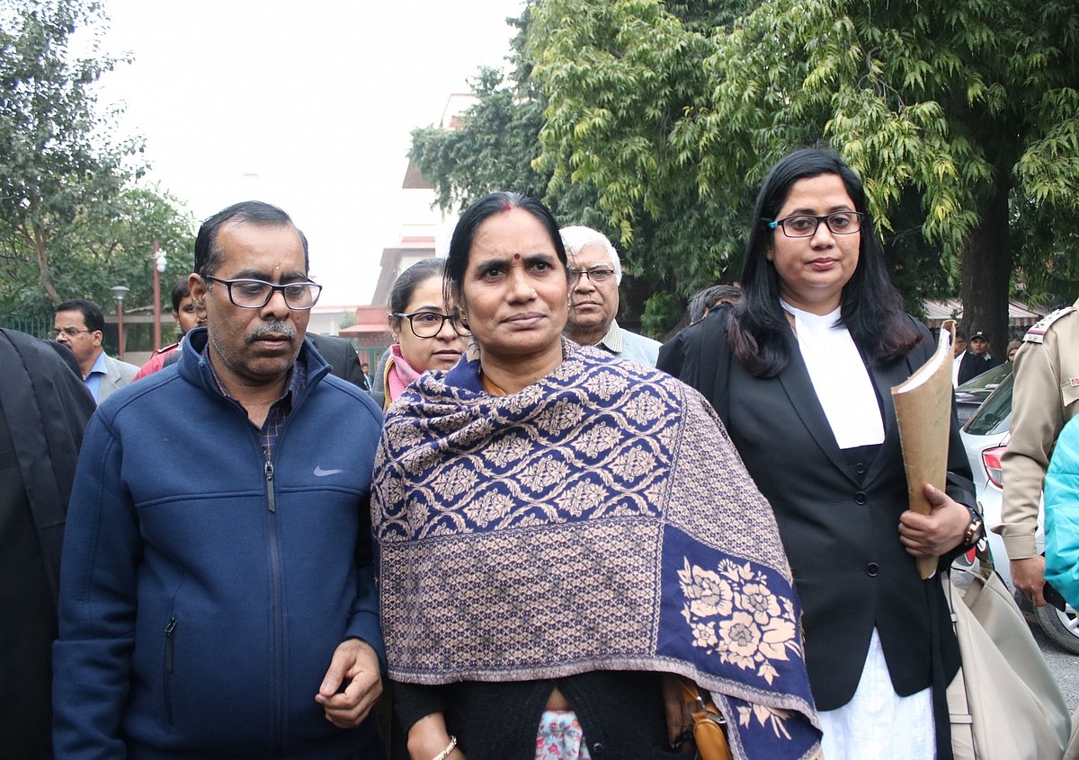 बड़ी खबरें: निर्भया को दोषियों पर हाईकोर्ट आज दे सकता है फैसला और फिल्म ‘शिकारा’ के खिलाफ हाईकोर्ट में अपील