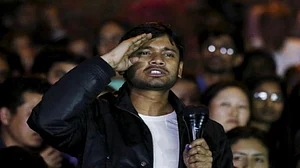 सीपीआई नेता कन्हैया पर चलेगा देशद्रोह का केस, केजरीवाल सरकार ने पुलिस को दी मंजूरी