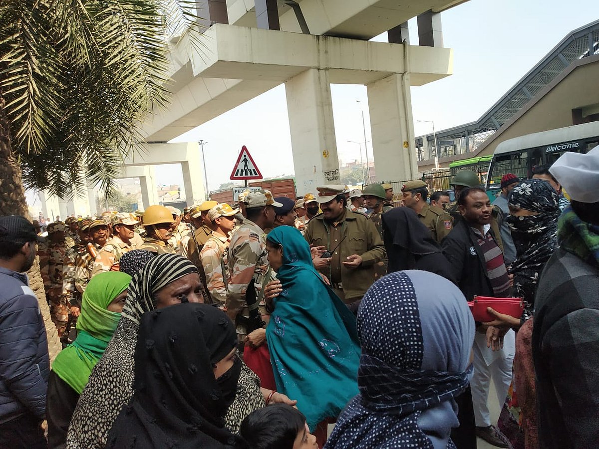 दिल्ली चुनाव LIVE: एक्सिस-माई इंडिया के एग्जिट पोल में ‘आप’ की लहर, 59 से 68 सीट मिलने का अनुमान