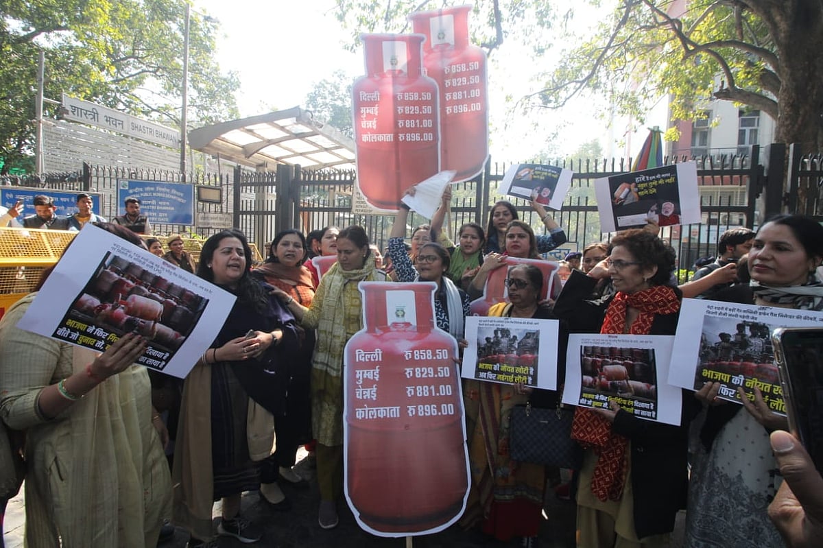 बड़ी खबर LIVE: विजय माल्या ने फिर की बैंकों के कर्ज लौटाने की पेशकश, लंदन कोर्ट में प्रत्यर्पण पर सुनवाई जारी