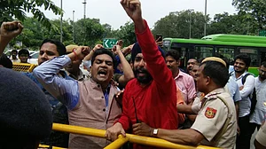 औंधे मुंह गिरे ज़हरीली बोली बोलकर ‘गद्दारों’ को गोली मारने वाले बीजेपी के बयानवीर