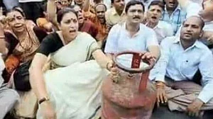 इस मुद्दे पर राहुल गांधी ने स्मृति ईरानी का किया समर्थन! फोटो शेयर कर बोले- मेरा भी सपोर्ट