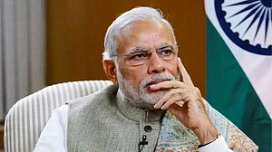 अर्थ जगत की 5 बड़ी खबरें: अर्थव्यवस्था के लिए सिरदर्द बनी नेटबंदी, 5 साल में 19,435 करोड़ का नुकसान