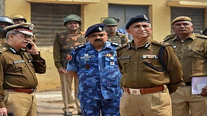 दिल्ली हिंसा के बीच बुलाए गए एस एन श्रीवास्तव, बन सकते हैं राजधानी के पुलिस कमिश्नर