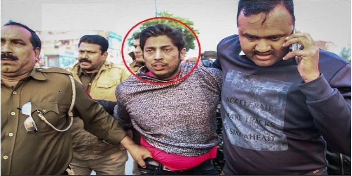 जामिया के बाद शाहीन बाग में युवक ने चलाई गोली, पुलिस हिरासत में लगाए ‘जय श्रीराम’ के नारे