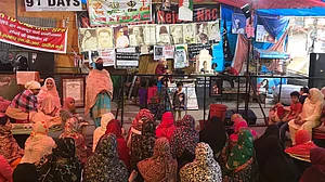 शाहीन बाग ने खारिज किया अमित शाह का अर्धसत्य, कहा- CAA-NPR और प्रस्तावित NRC वापिस होने तक जारी रहेगा धरना