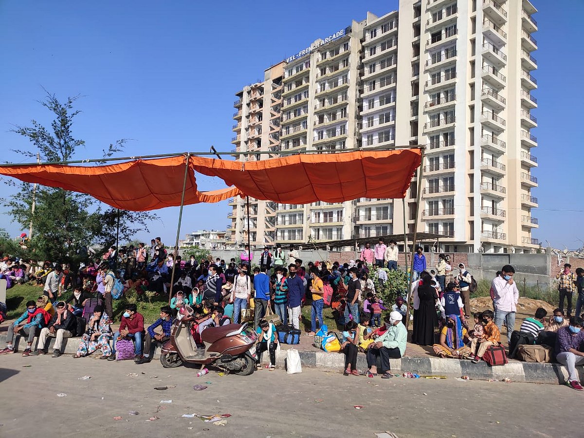 बड़ी खबर LIVE: मजदूरों के पलायन पर प्रियंका का केंद्र सरकार पर वार, कहा- प्रजा करे हाहाकार, जागो हे सरकार