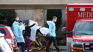 डरावना खुलासा! कोरोना वायरस से US में 22 लाख, UK में 5 लाख लोगों की जाएगी जान, स्टडी रिपोर्ट से सकते में सरकार