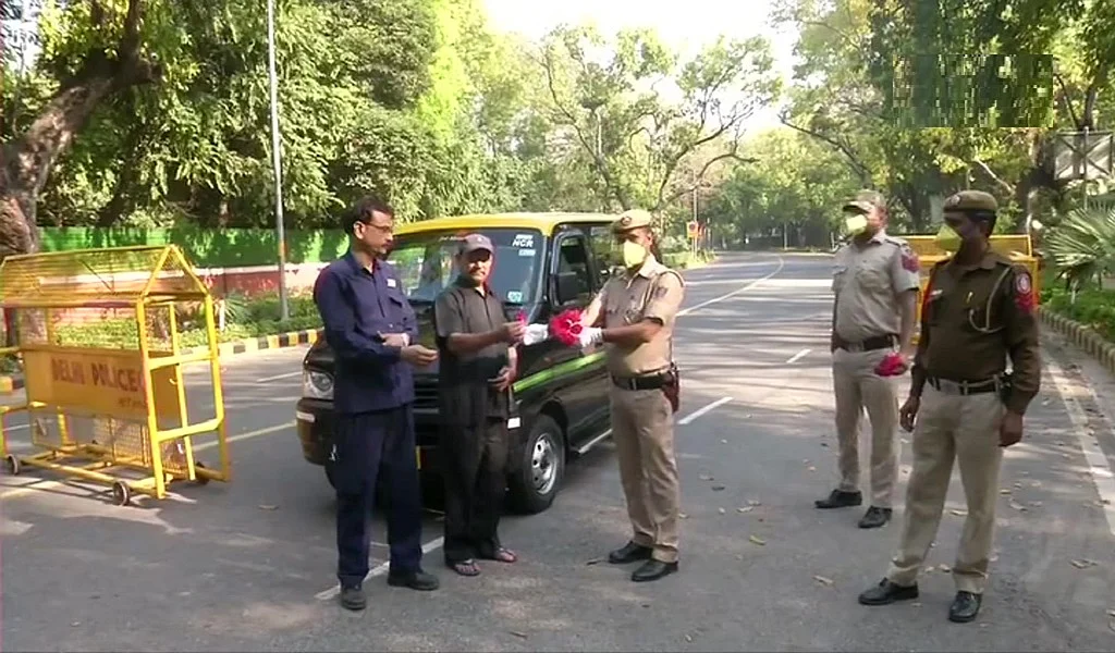 जनता कर्फ्यू का देश भर में व्यापक असर, सड़कें सूनी, बाजार बंद, लोगों ने खुद को घरों में किया कैद, देखें तस्वीरें