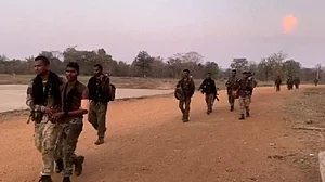 छत्तीसगढ़: सुकमा में सुरक्षा बलों-नक्सलियों के बीच मुठभेड़ में 14 जवान घायल, 13 लापता, 5 नक्सली मारे गए