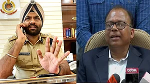 दिल्ली पुलिस ने अपने ही अधिकारी के दावे को पलटा, हिंसा में ‘आप’ नेता ताहिर को बचाने वाले बयान को बदला