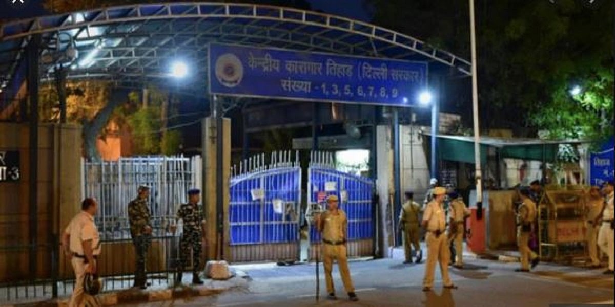 कोरोनाः तिहाड़ जेल से 3000 कैदियों को छोड़ने की तैयारी, महामारी को देखते हुए फैसला