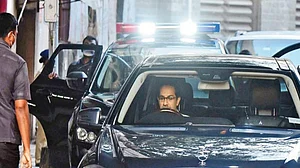 मातोश्री के पास कोरोना: CM उद्धव के 150 स्टाफ का होगा कोरोना टेस्ट, बदली गई पूरे परिवार की सुरक्षा