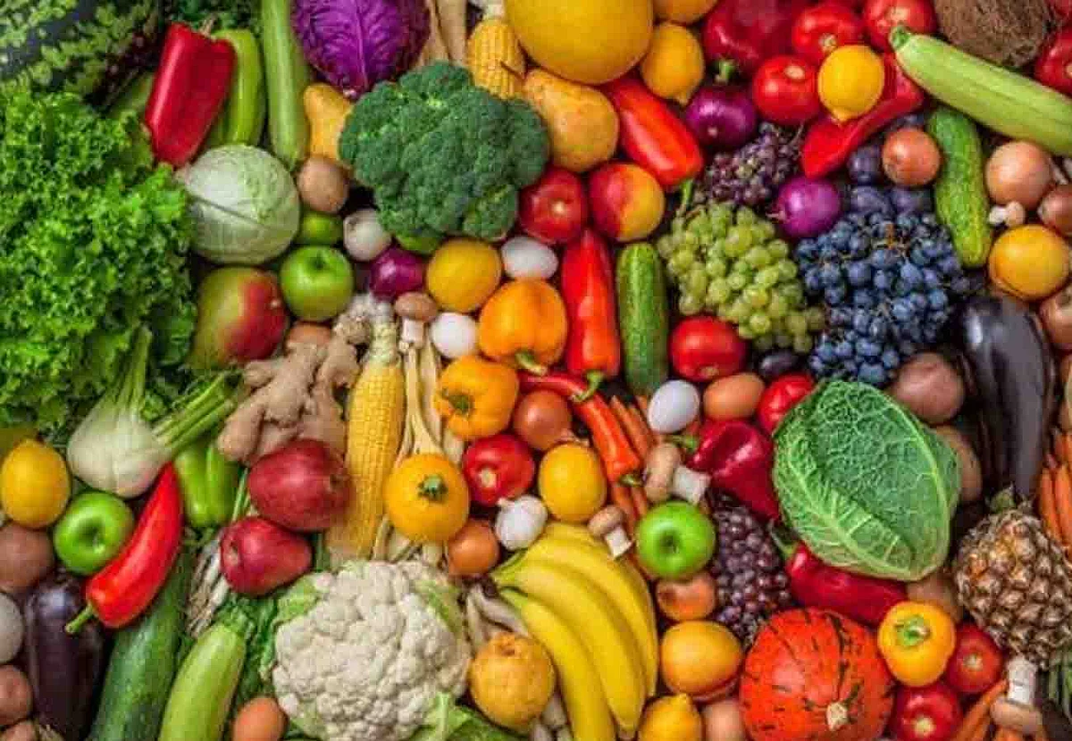 कोरोना के कहर के बीच देश  में फल और सब्जियों के भी हुए धार्मिक बंटवारे, आलू, प्याज और केले के भी तय हो गए धर्म! 