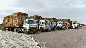 लॉकडाउन में छूट के बावजूद निचले स्तर पर सप्लाई चेन भंग, आफत में किसान, आने वाले दिन देश पर पड़ेंगे भारी
